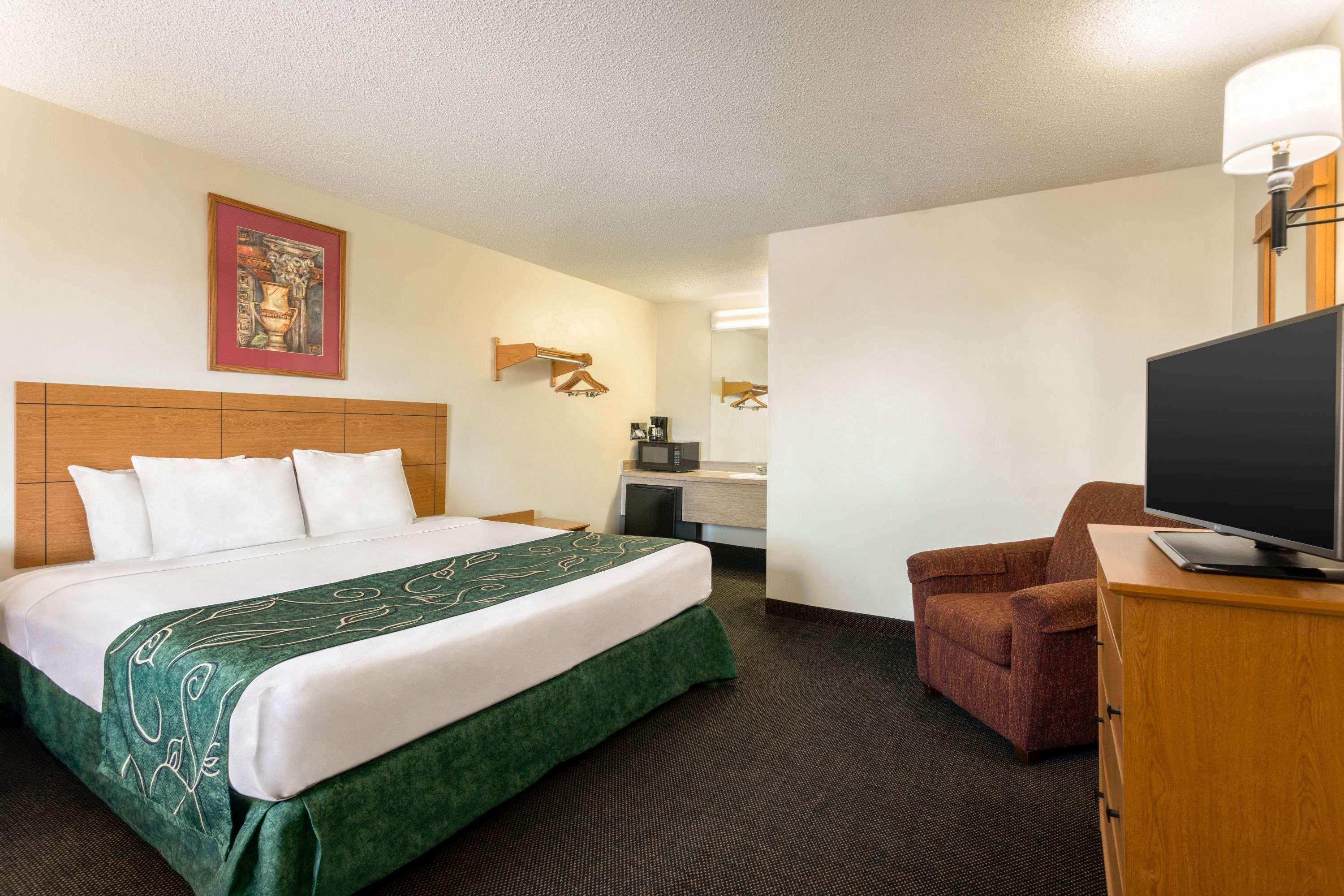Travelodge By Wyndham Wellington Εξωτερικό φωτογραφία